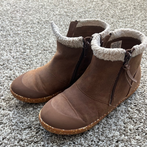 Livie & Luca Rook Fleece Ankle boot size 2 - Picture 1 of 10